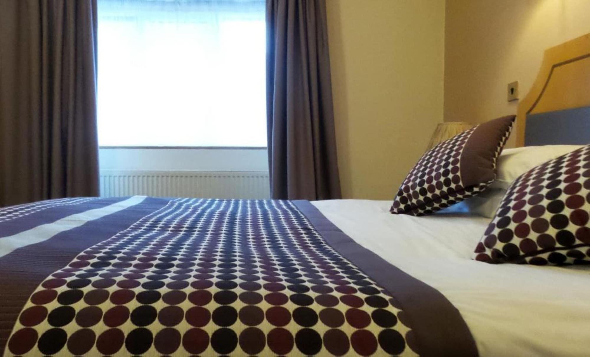 רדינג Parkside International Hotel מראה חיצוני תמונה