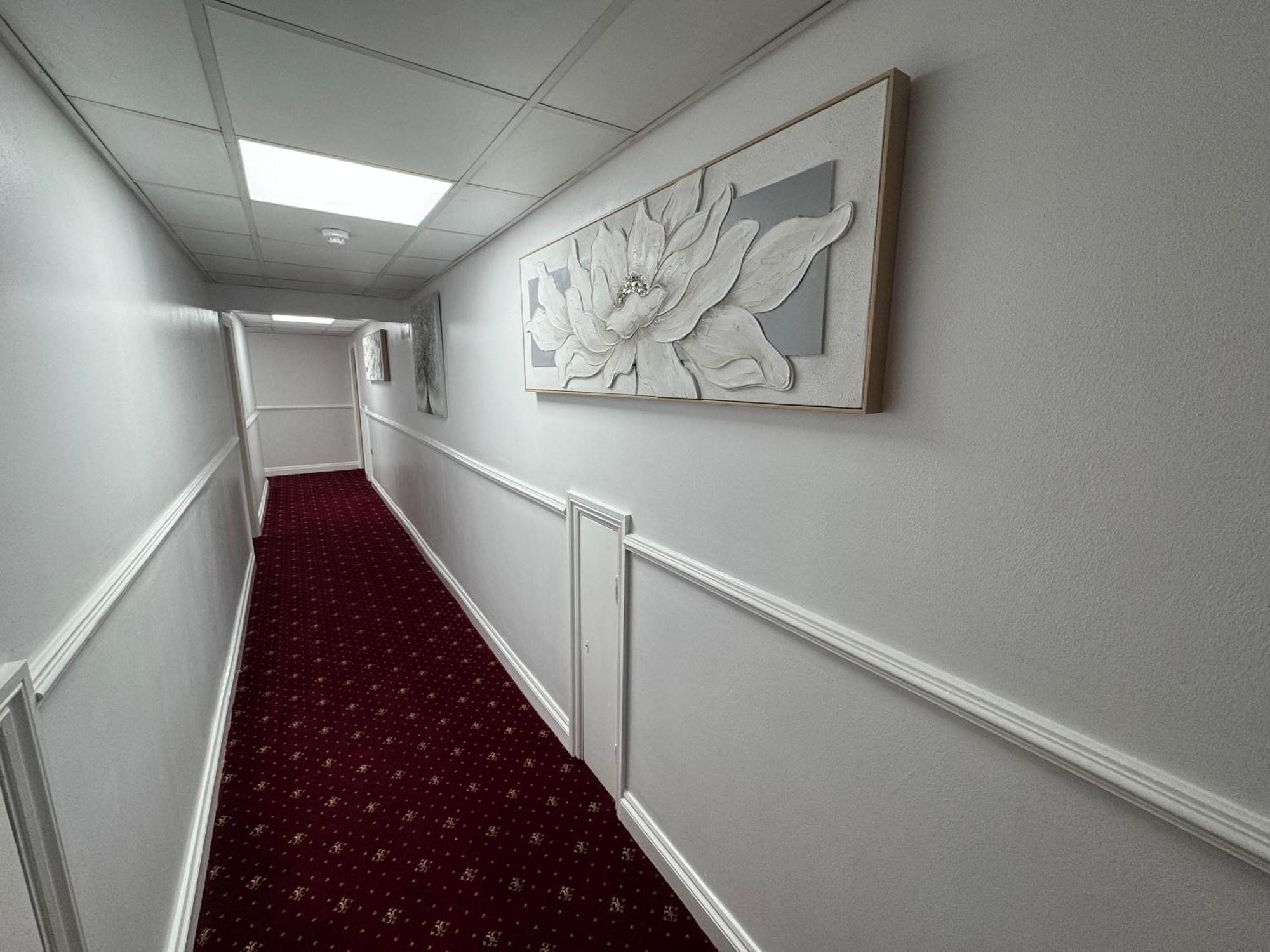 רדינג Parkside International Hotel מראה חיצוני תמונה